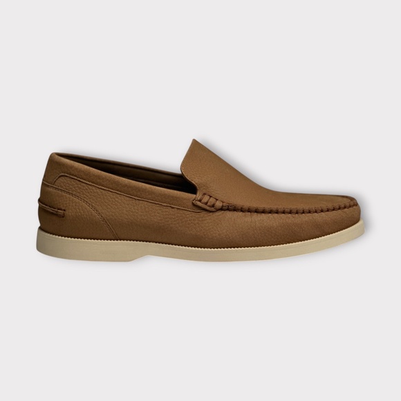 Cole Haan American Classic Hampton Loafer. CH Gold Toff Nubuck. C39764